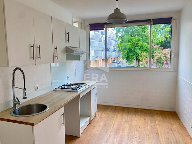 A vendre : Bel appartement T3 lumineux de 66 m² proche de l'université de Pau — photo 1
