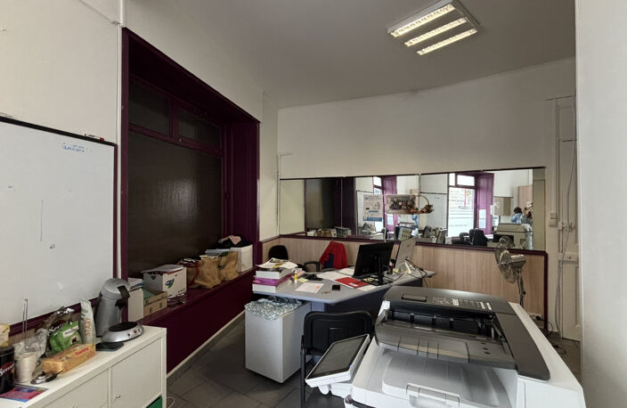 Local Professionnel - FIRMINY — photo 4