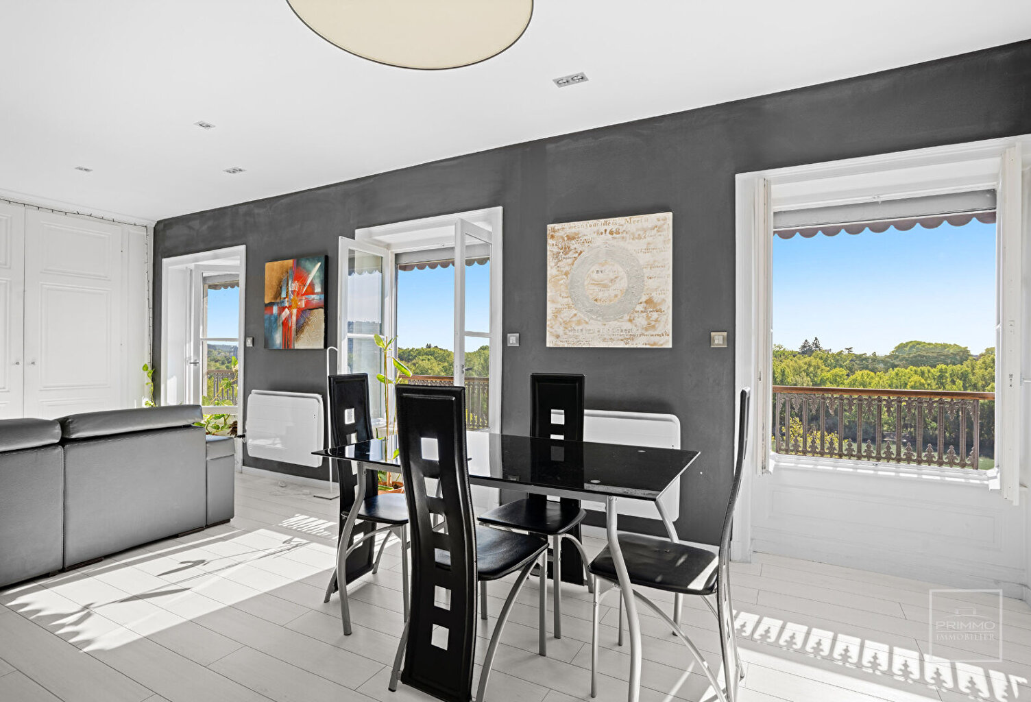 CALUIRE, RENOVÉ, VUE PANORAMIQUE, ETAGE ELEVÉ, 51.89m² — photo 1