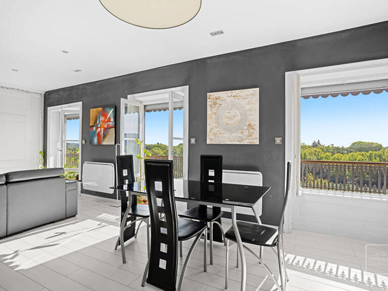 CALUIRE, RENOVÉ, VUE PANORAMIQUE, ETAGE ELEVÉ, 51.89m² — photo 1