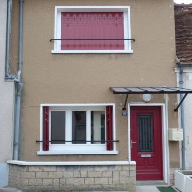 Maison 2 pièces 570 €