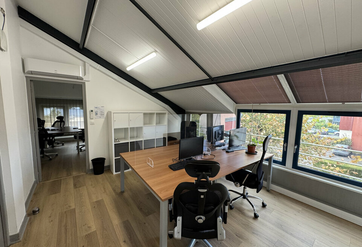 BUREAUX à VENDRE — photo 1
