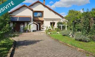Maison 9 Pièces 300 m² à vendre à Buchères (10800)