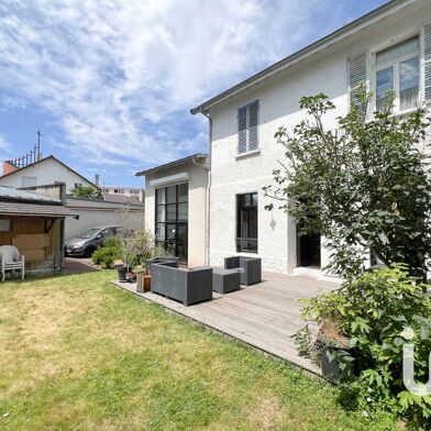 Maison 6 pièces 849000 €