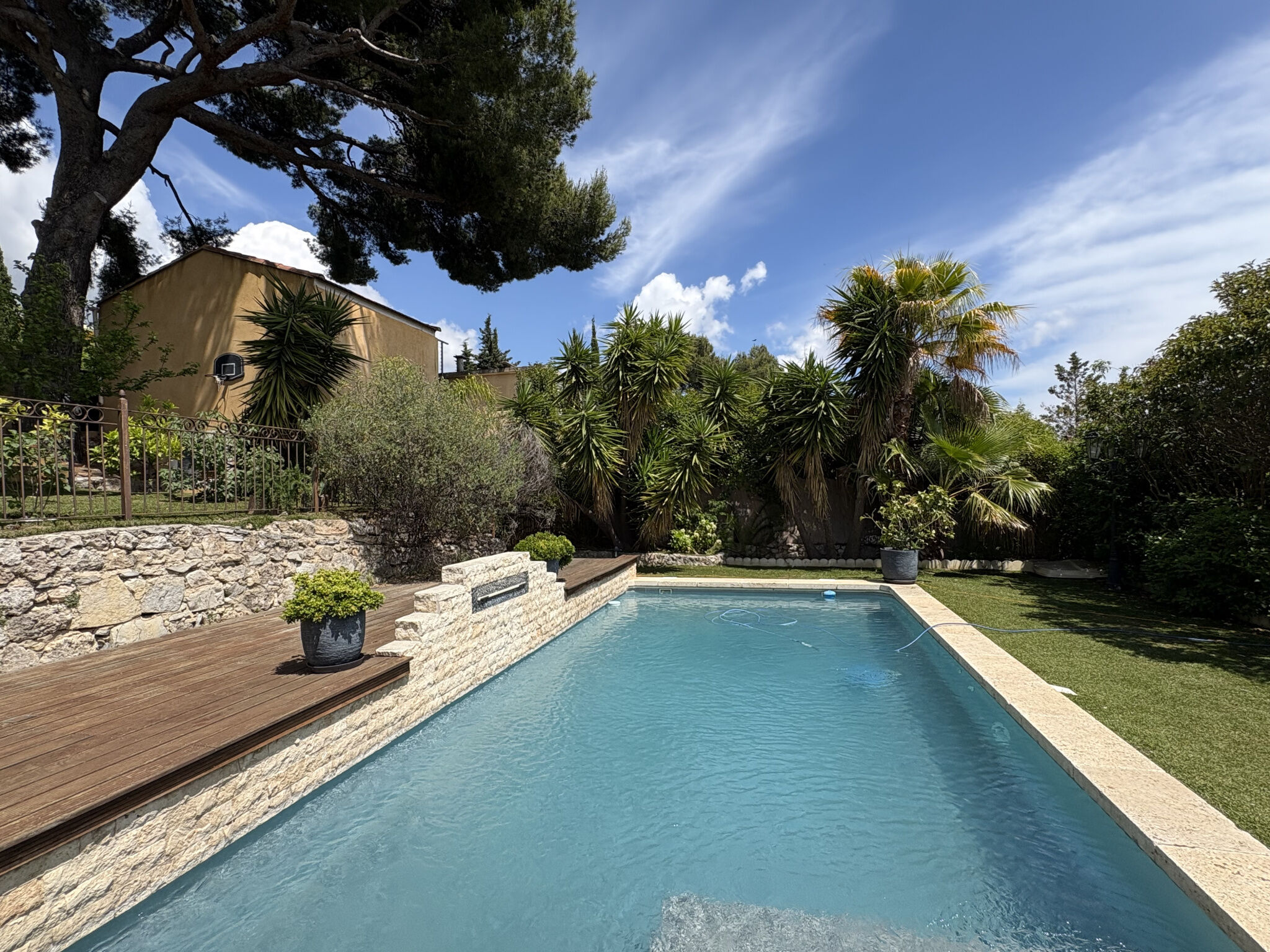 Villa / Maison  T7 à vendre Toulon 83100