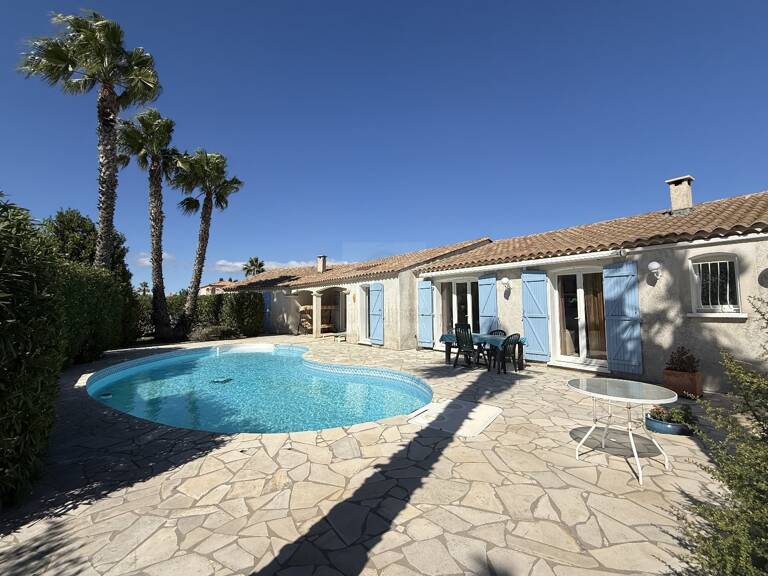 Villa — photo 1