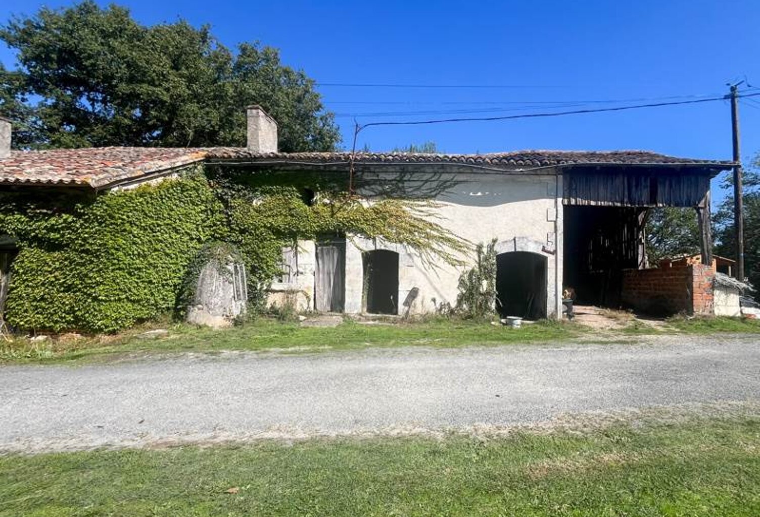 Ferme (tte) de 3 pièces principales — photo 1