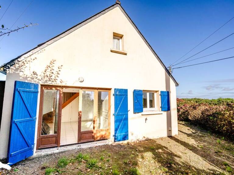 Maison en pierre de 9 pièces principales — photo 1