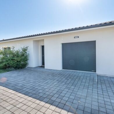 Maison 4 pièces 365680 €