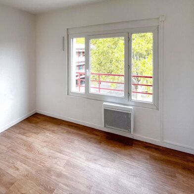 Appartement 2 pièces 118700 €