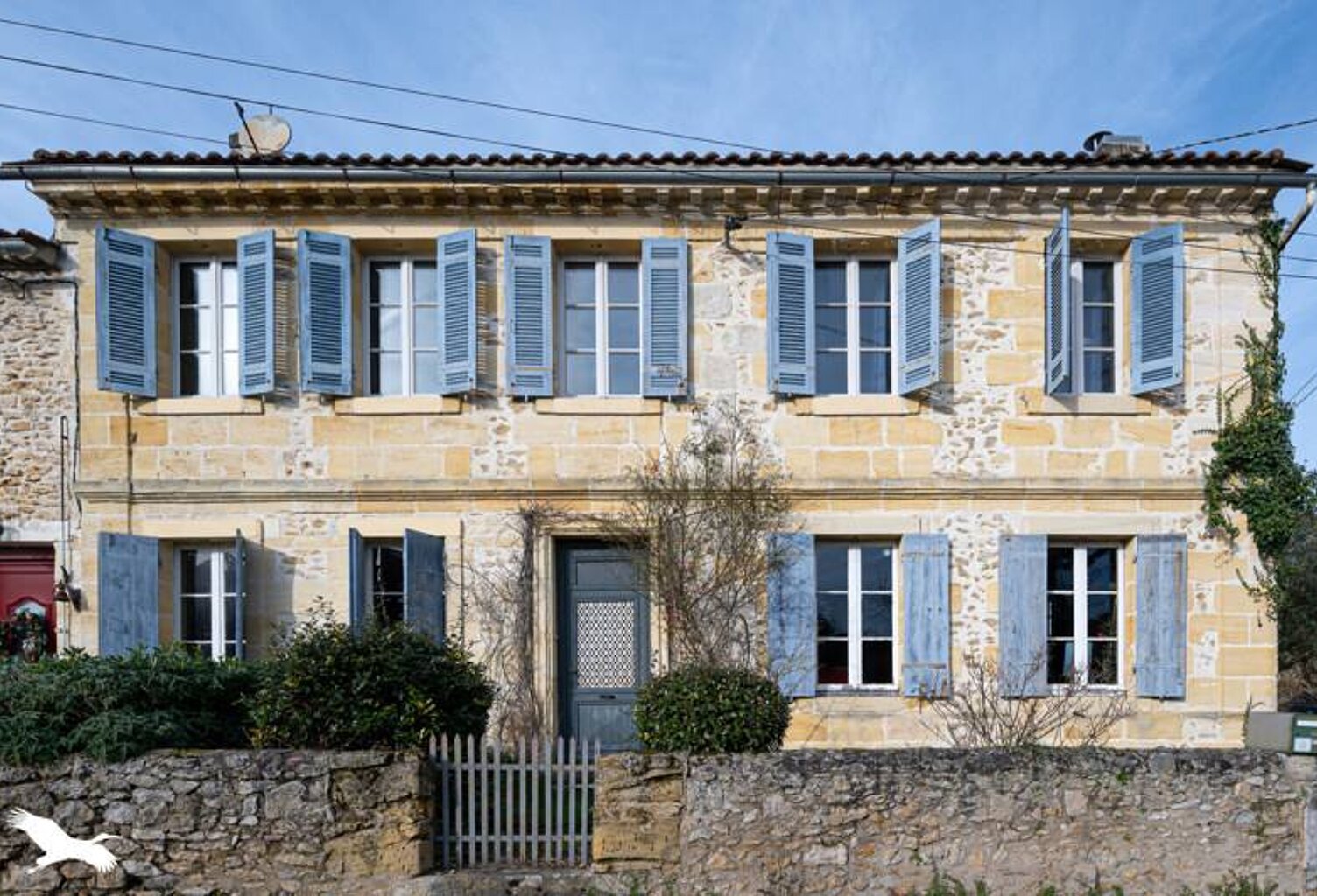 Maison en pierre de 8 pièces principales — photo 1
