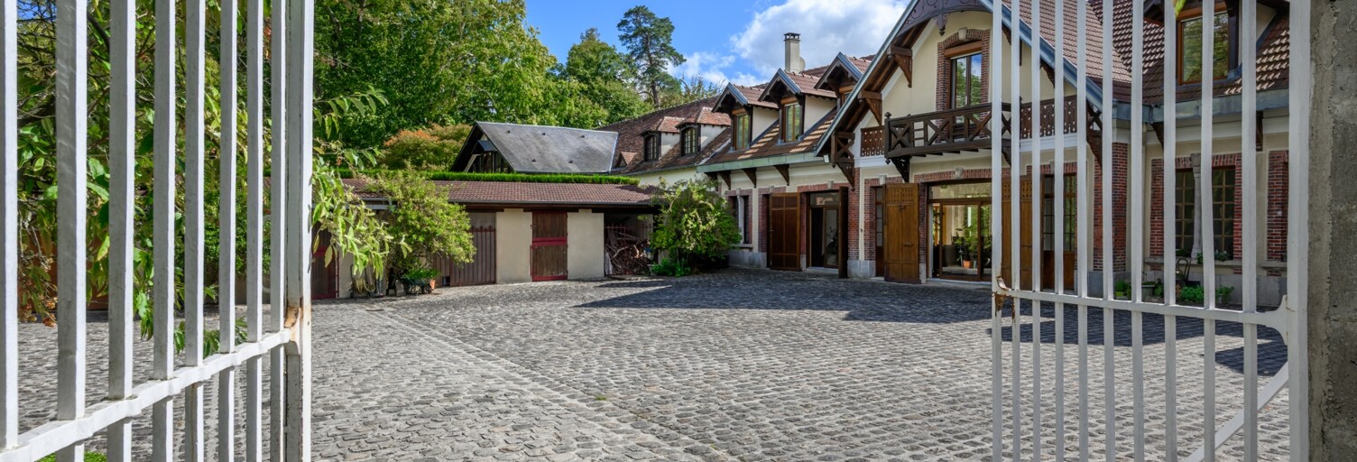 Maison 13 Pièces 498 m² à vendre à Ozoir-la-Ferrière (77330)