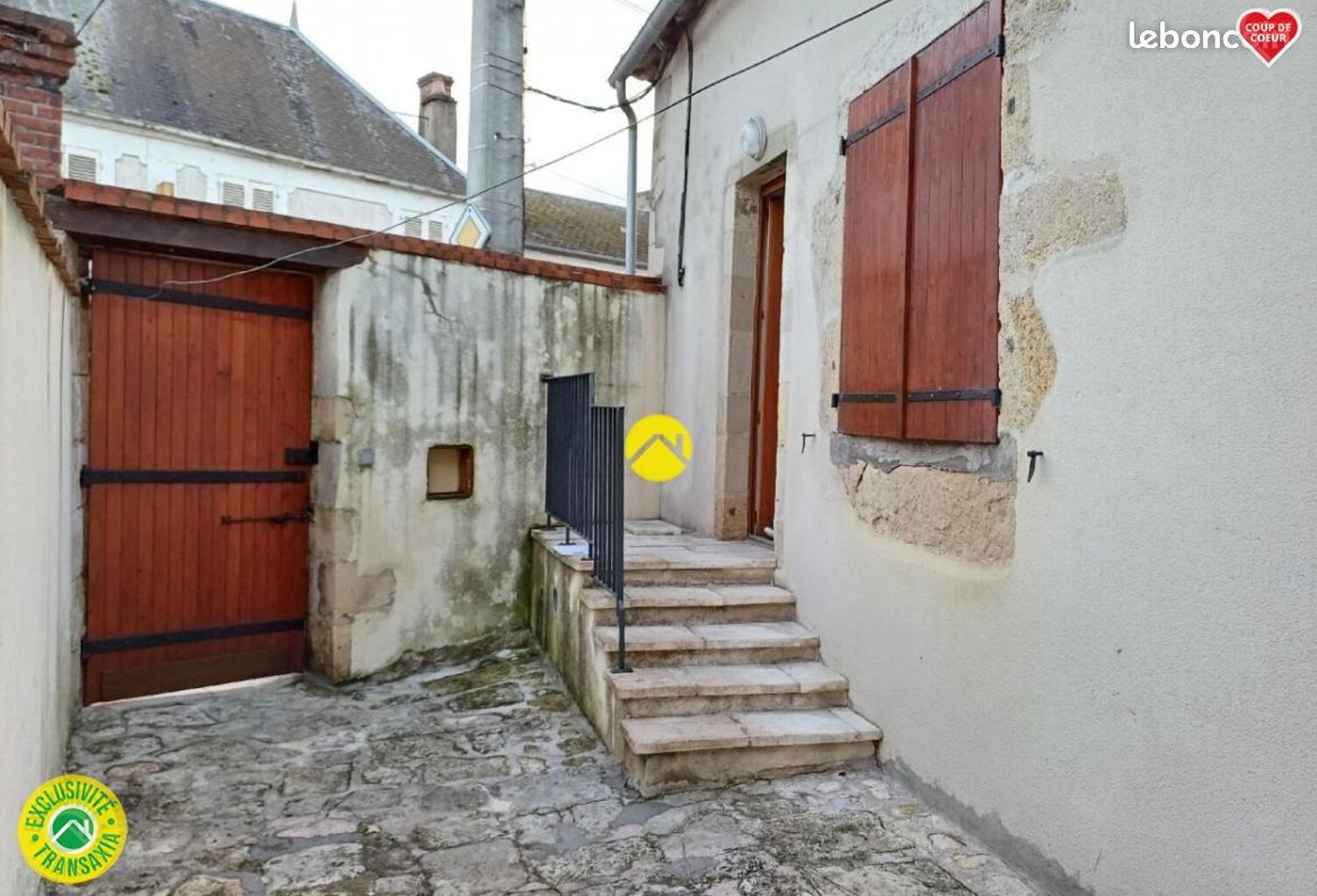 IMMEUBLE avec 2 Appartements  Loués — photo 1