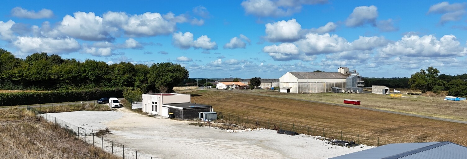 Immeuble  139 m² à vendre à Bouëx (16410)