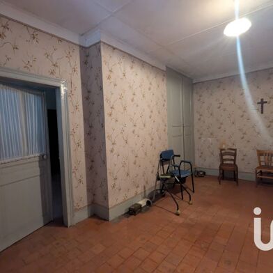 Maison 5 pièces 74000 €