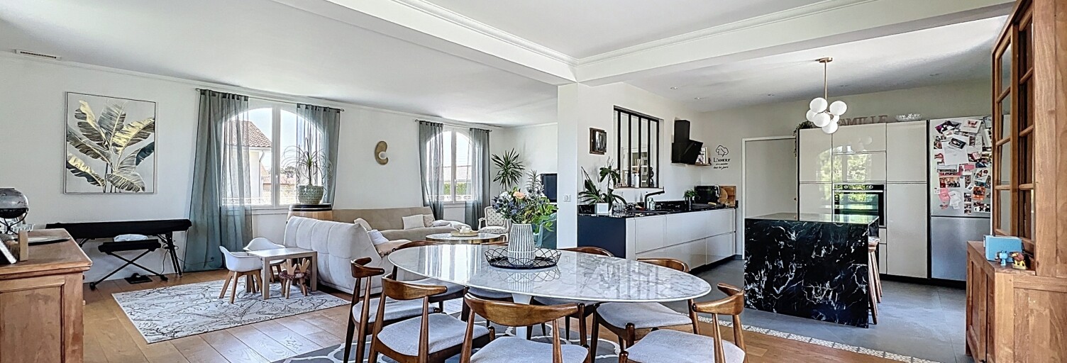 Maison 10 Pièces 250 m² à vendre à Villenave-d'Ornon (33140)