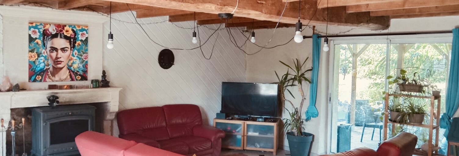 Maison 9 Pièces 244 m² à vendre à La Brousse (17160)