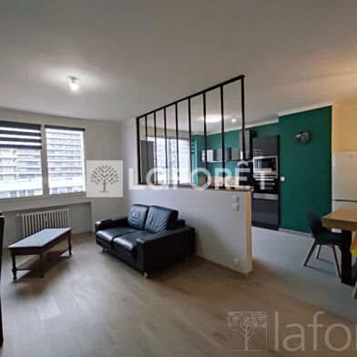 Appartement 4 pièces 160000 €