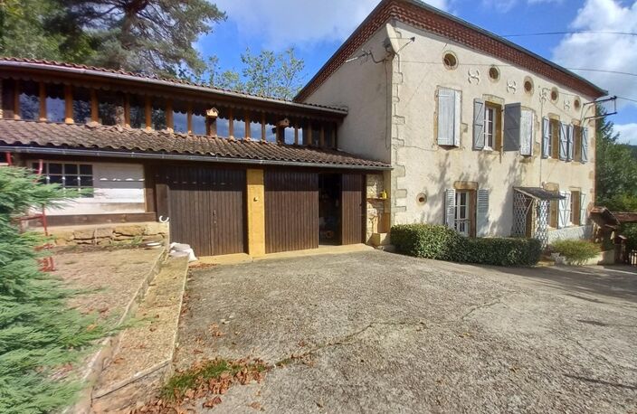 Maison à vendre 7 pièces FIGEAC (46) — photo 2