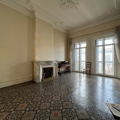 Appartement 7 pièces 220000 €