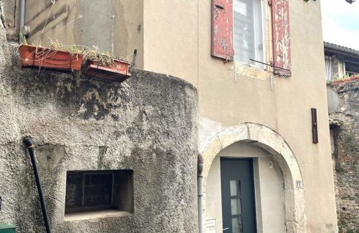 Maison de village en pierre À Vendre à Vallon Pont D'Arc — photo 2