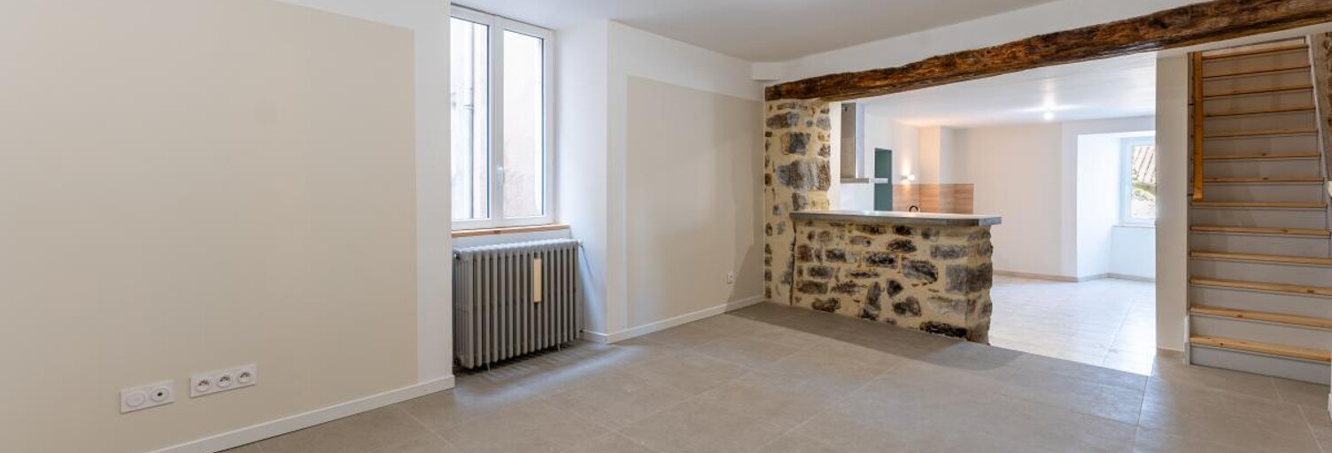 Appartement 4 Pièces 100 m² à louer à Villeneuve-de-Berg (07170)