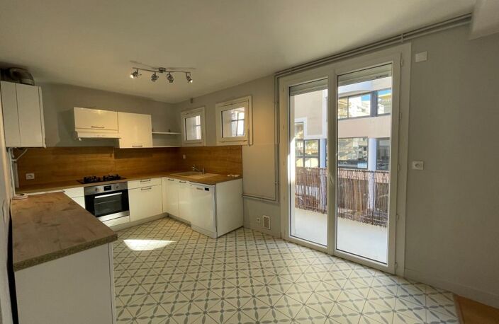 En hyper centre, Appartement 120 m², 3 chambres +  Garage — photo 5