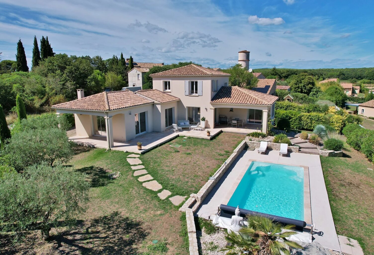Villa méridionale aux portes d'Uzès — photo 1