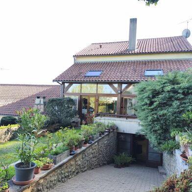 Maison 7 pièces 250000 €