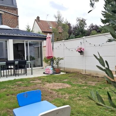 Maison 7 pièces 275600 €