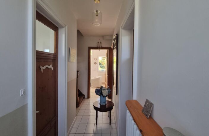 Maison bourgeoise de caractère  sur 3 niveaux–7 chambres – 2 salles d'eau,2 WC  Idéale pour une grande famille ou un investisseur — photo 4