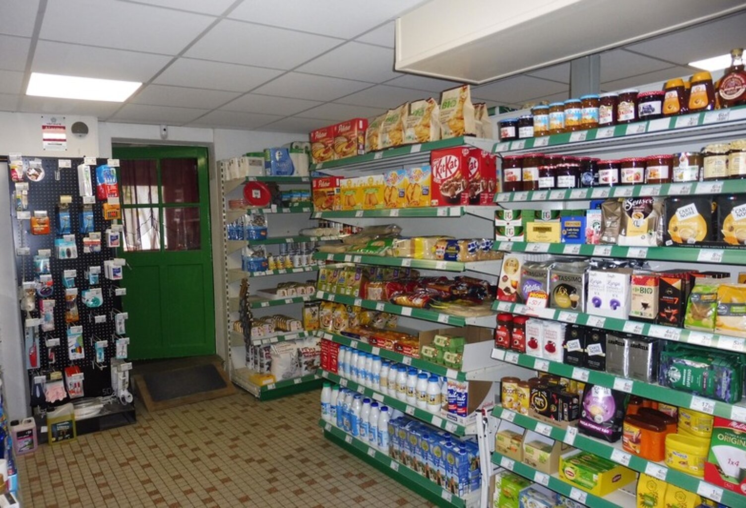 Fonds de commerce Épicerie en plein cœur de la Sologne — photo 1