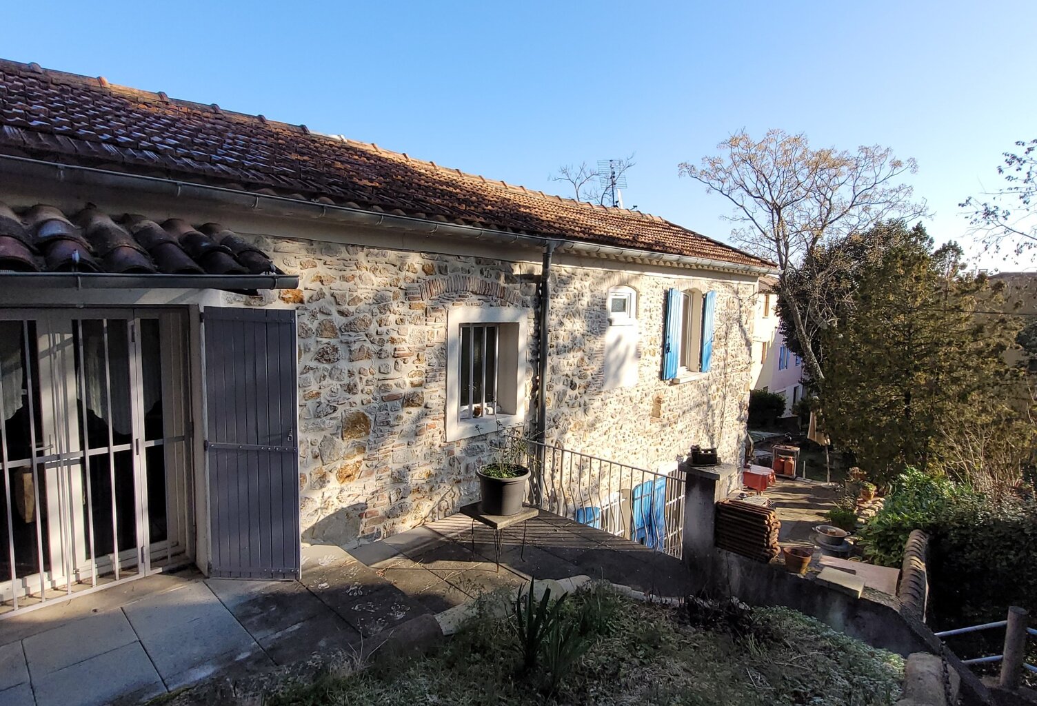 Dpt Gard (30), à vendre ALES Menudiere maison en pierre à rénover d'environ 134 m² sur terrain de 2200 m² — photo 1