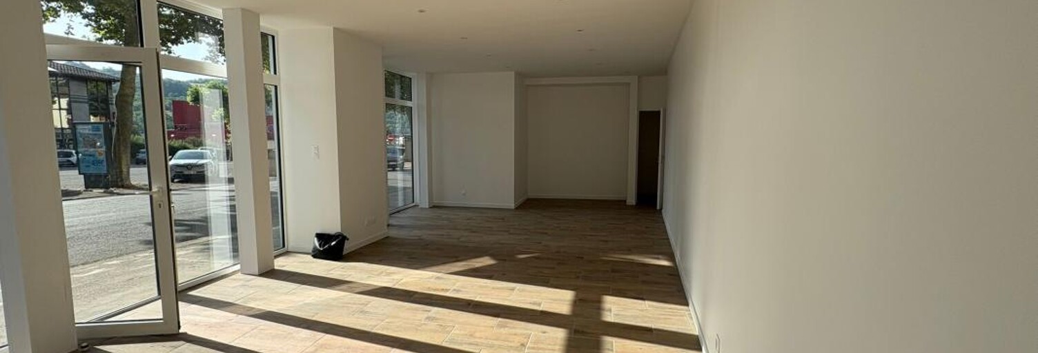 Commerce  50 m² à louer à Decazeville (12300)