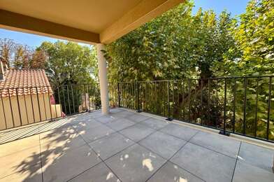 Appartement 3 pièces 263700 €