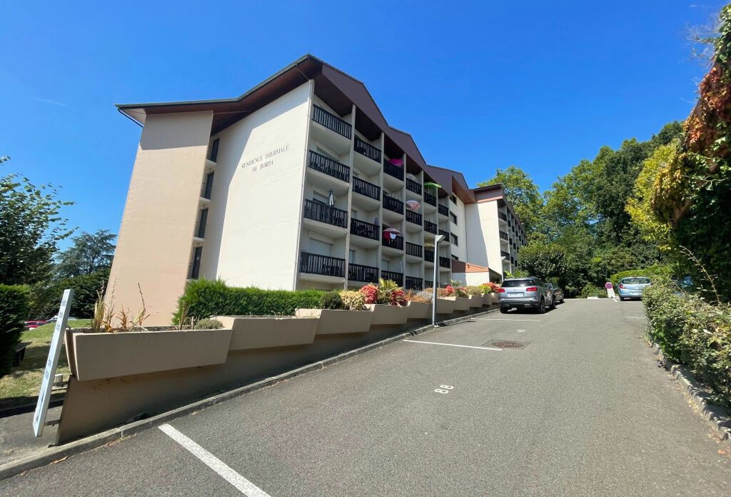 À vendre – Studio meublé au cœur du domaine thermal de Borda à Dax — photo 1