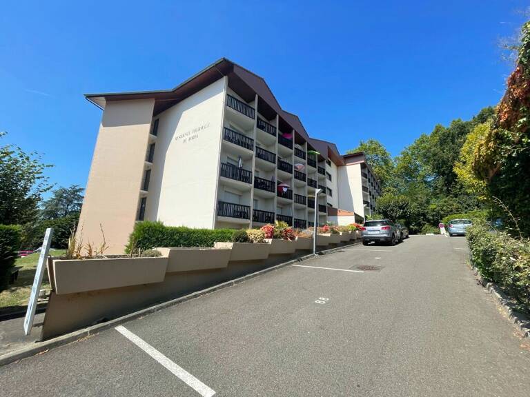 À vendre – Studio meublé au cœur du domaine thermal de Borda à Dax — photo 1