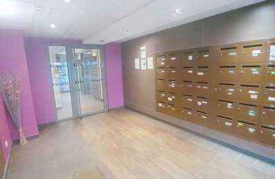 Appartement À Vendre — photo du bien