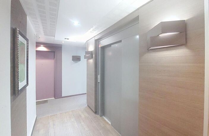 Appartement À Vendre — photo 2