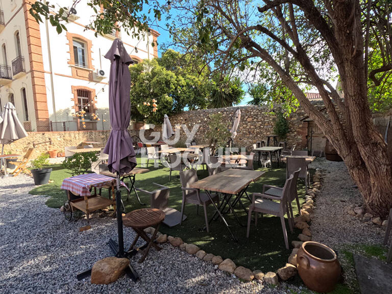 Ensemble immobilier Professionnel  ( terrain constructible , restaurant et appartement 80m2) — photo 1