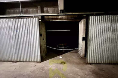 Garage  27200 €