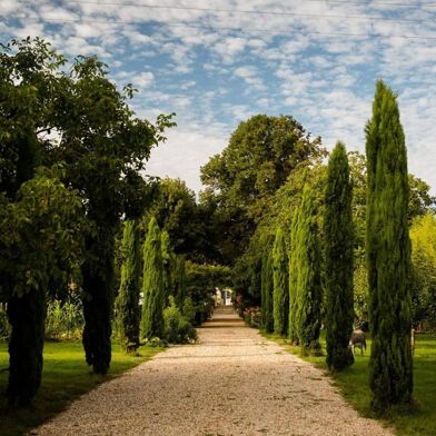 Maison 14 pièces 3650000 €