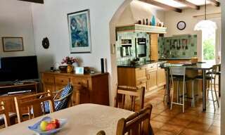 Maison 7 Pièces 143 m² à vendre à Saint-Didier (84210)