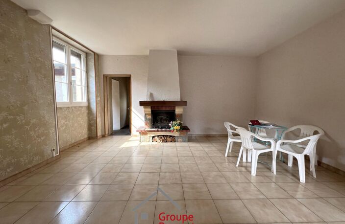 Maison de village avec jardin — photo 3