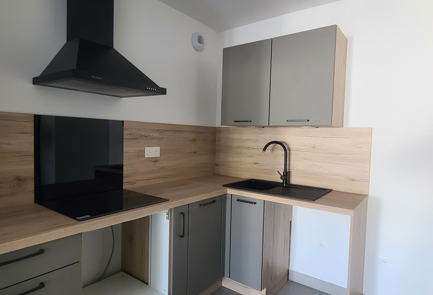 En vente à Nîmes (30) : appartement avec balcon 2 pièces — photo 1