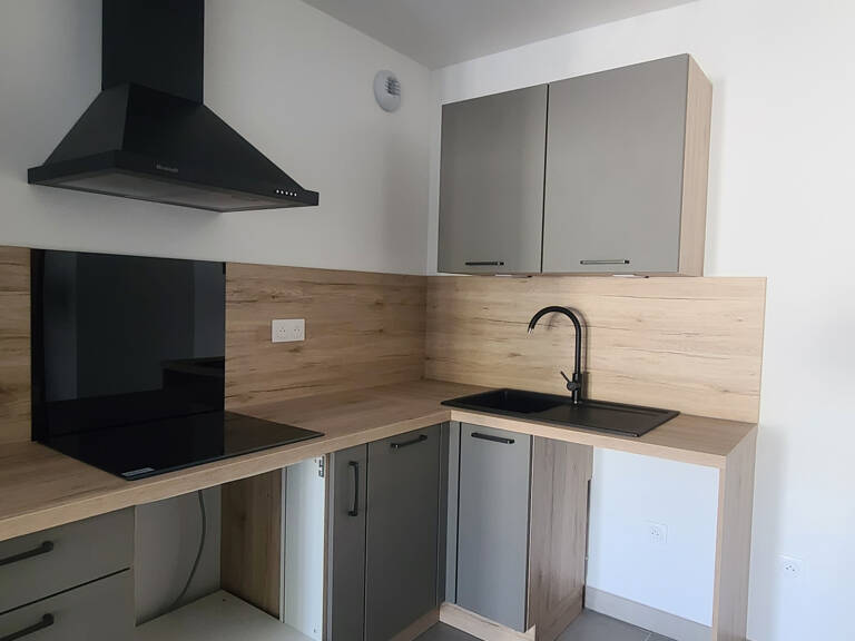 En vente à Nîmes (30) : appartement avec balcon 2 pièces — photo 1