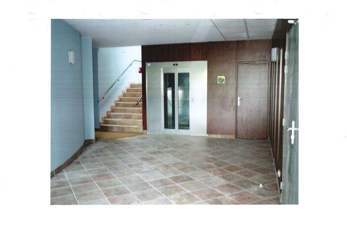 AUTERIVE-LOCAL COMMERCIAL 38 m2 — photo 3