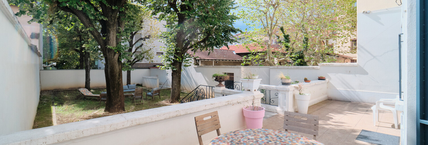 Maison 12 Pièces 541 m² à vendre à Lyon 8 (69008)