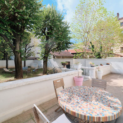 Maison 12 pièces 2075000 €