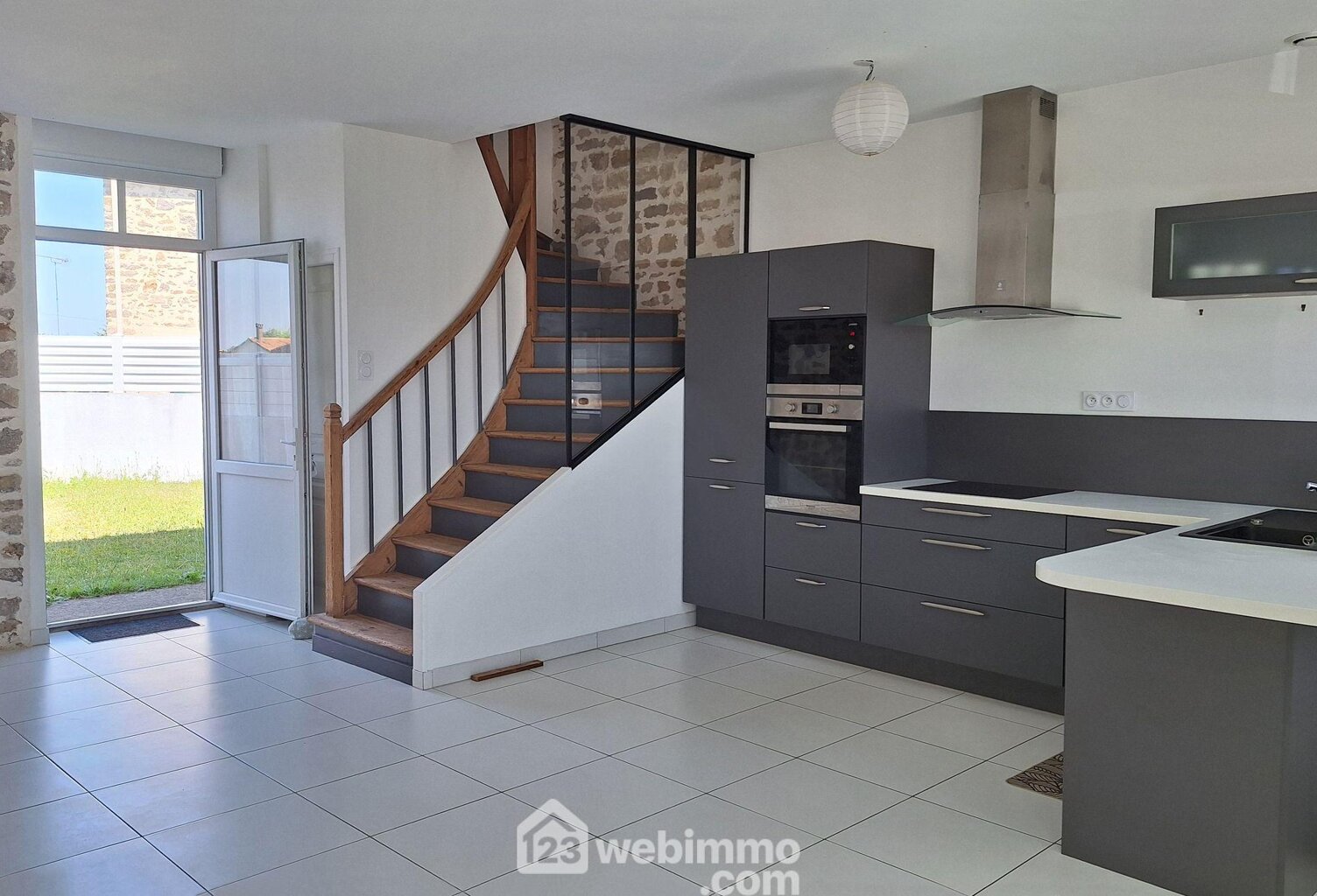 Maison - 68m² - Avrillé — photo 1
